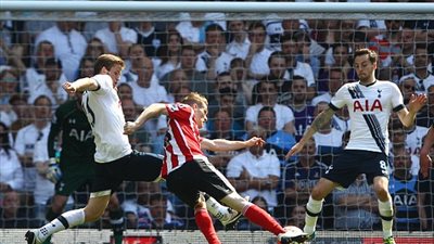 توتنهام يسقط أمام ساوثهامبتون بثنائية «ديفيس» في البريميرليج
