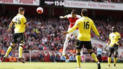 الجانرز يسحق أستون فيلا  وينتزع المركز الثاني 