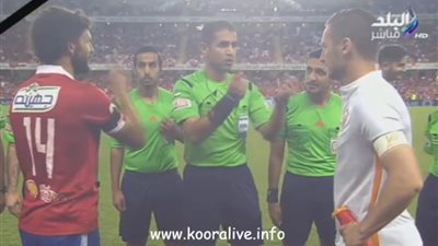 الأهلي ينعي ضحايا الطائرة المنكوبة بشارة سوداء 