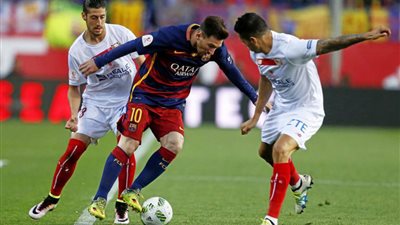 برشلونة يجمع 