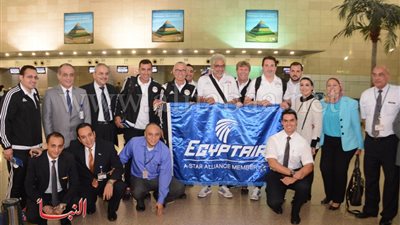  مدير منتخب الفراعنة يدعم مصر للطيران بالسفر على خطوطها 