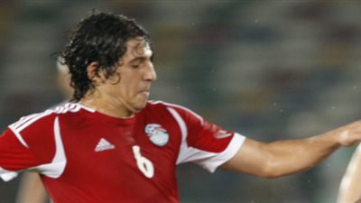 حجازى يغادر تدريب المنتخب للإصابة