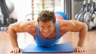 ممارسة الرياضة بمنتصف العمر تقي من الجلطات الدماغية 