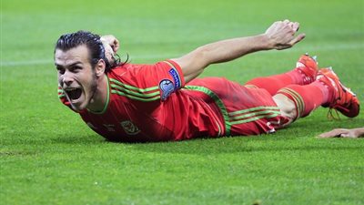 بيل يقود ويلز امام سلوفكيا فى سنة اولى