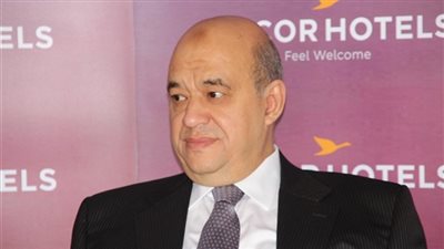 رئيس قطاع الرقابة علي المنشآت الفندقية يجبر إحدى المفتشات الأكفاء تقديم طلب نقلها