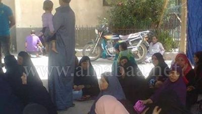 بالصور.. صرف عقار«السوفالدي» في الفيوم رحلة «عذاب ومرمطة» للمرضى