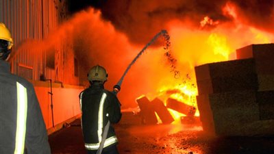 «الحماية المدينة» تسيطرعلي حريق كنيسة «مارجرجس» بأسيوط