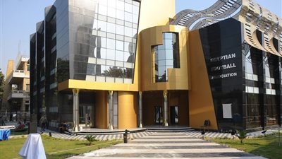 إتحاد الكرة يبلغ الكاف بإقامة مباراة منتخب الشباب وأنجولا 8 يوليو