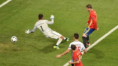 إسبانيا تسحق تركيا بثلاثية نظيفة ويصعد لدور ال16 في اليورو