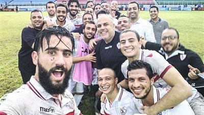 شاهد سيلفي نجوم الزمالك بعد الفوز على إنيمبا 