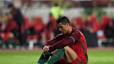 كريستيانو رونالدو يقوم بتصرف غريب تجاه مراسل برتغالي