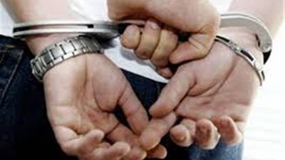 ضبط عاطل بحوزته كمية من مخدر الحشيش بالقليوبية 