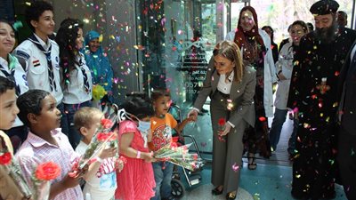 بالصور.. وزيرة التعاون الدولي تزور مستشفى 57257