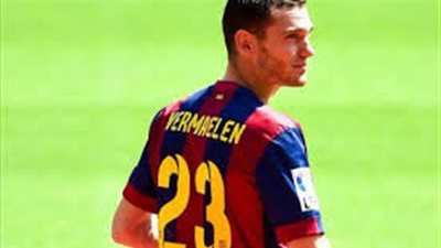 روما يفاوض مدافع برشلونة