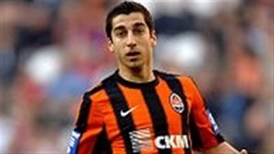 بروسيا دورتموند يعلن عن أنتقال لاعبه لمانشيستر يونايتد 