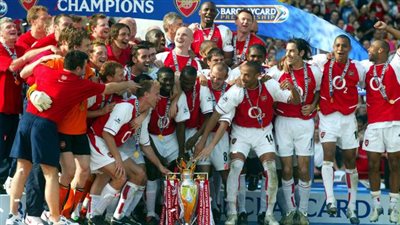 آرسنال... النادي الوحيد الذي يملك كأس البريميرليج 