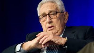 وزير الخارجية الأمريكي الأسبق : الحرب العالمية الثالثة على الأبواب