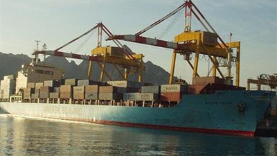 وصول 5400 راكب من العاملين بدول الخليج إلى مينائي 