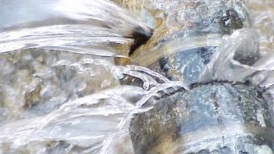 خط مياه قرية أبشواى «قديم ومتهالك» 