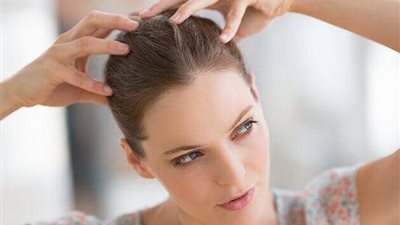لشعر صحي.. طرق تنظيف فروة الرأس