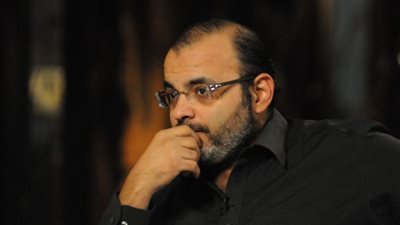 رأي أيمن بهجت قمر في مسرحية 