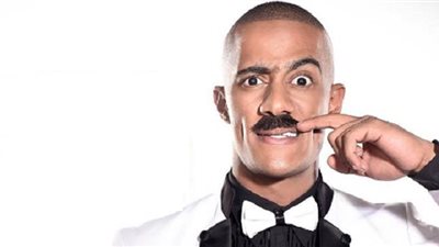 شاهد: تحية الأسطورة لجمهوره في العرض الثالث لـ