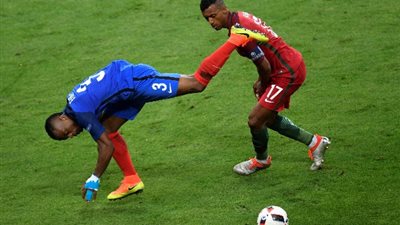 بالفيديو.. منتخب البرتغال يتوج بطلًا لـ 