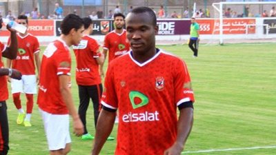 مهاجم الاهلي يجري اشعة 