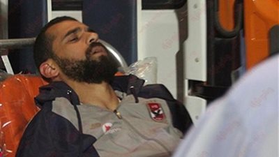 طبيب الأهلى يكشف عن برنامج تأهيل 