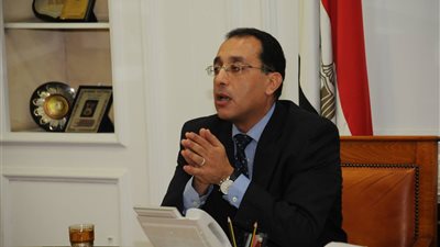 وزير الإسكان يكلف 