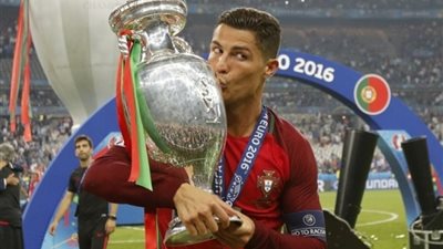 رونالد: 2016 عام التتويج بالبطولات..ولن أشارك فى السوبر الأوروبي