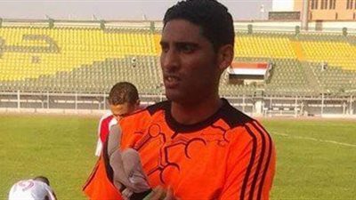 زعيم الفلاحين يستعيد حارسه من شربين بسداد الشرط الجزائي 