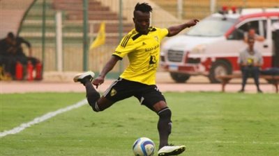 ستانلي يعود الي القاهرة اليوم ويحضر للزمالك للتوقيع