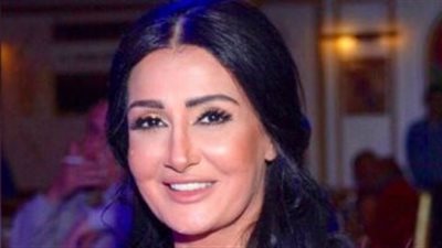 بالصور.. غادة عبد الرازق تغير لون شعرها إلى الأصفر