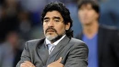 مارادونا: ميسي لن يتراجع عن قرار الاعتزال الدولي 