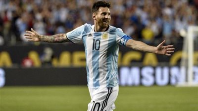 ميسى: تراجعت عن أعتزال اللعب الدولى حبا فى الأراجنتين 