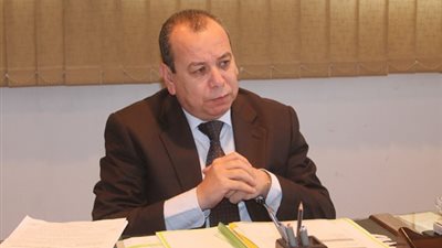 إحالة عامل كارتة بموقف دمياط إلى النيابة الإدارية 