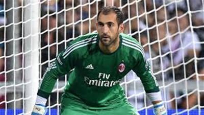 الإسباني لوبيز يقترب من حماية عرين البلوز