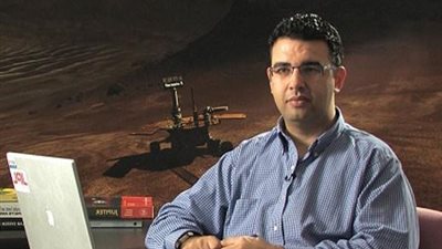 عصام حجى يسخر من دندراوى الهواري بحكاية لجدته