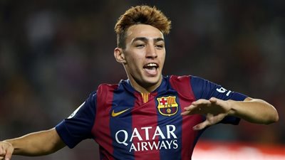 ميسي والحدادي يقودان هجوم برشلونة أمام إشبيلية 