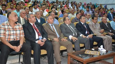 بالصور.. فعاليات اللقاء الختامي لمنتدي الحوار الوطني للشباب بسوهاج