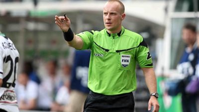 البولندي مارسينياك حكمًا لموقعة روما وبورتو بأبطال أوروبا