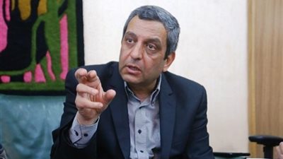 إحالة بلاغ مصطفى بكري ضد نقيب الصحفيين إلى النيابة 