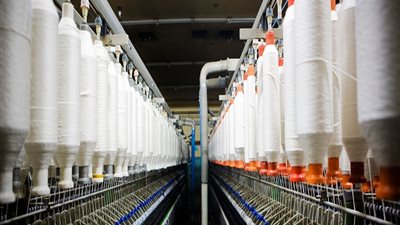 صناعة النسيج بالمحلة الكبرى تنتظر «قبلة الحياة»