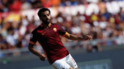 صلاح والشعراوي يقودان روما أمام كالياري في الكالتشيو