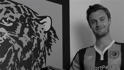 هال سيتي يحصل على خدمات نجم