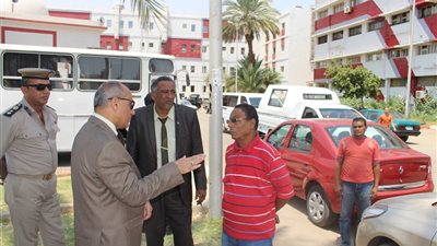 مدير أمن أسوان يتفقد المستشفى الجامعى.. بالصور