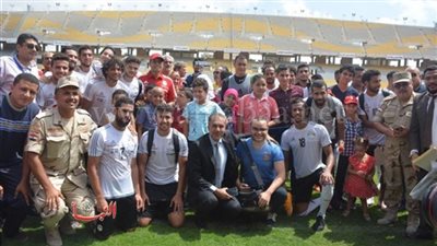 نجم آرسنال علي توتير:سعيد بتواجدي مع أطفال مستشفي 57357