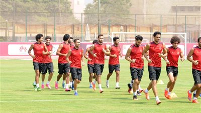 الأهلي يتدرب على فترة واحدة اليوم الجمعة