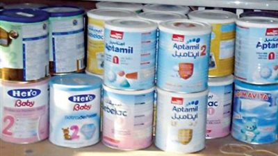 إحالة 25 من العاملين بمنافذ توزيع ألبان الأطفال في قنا للتحقيق